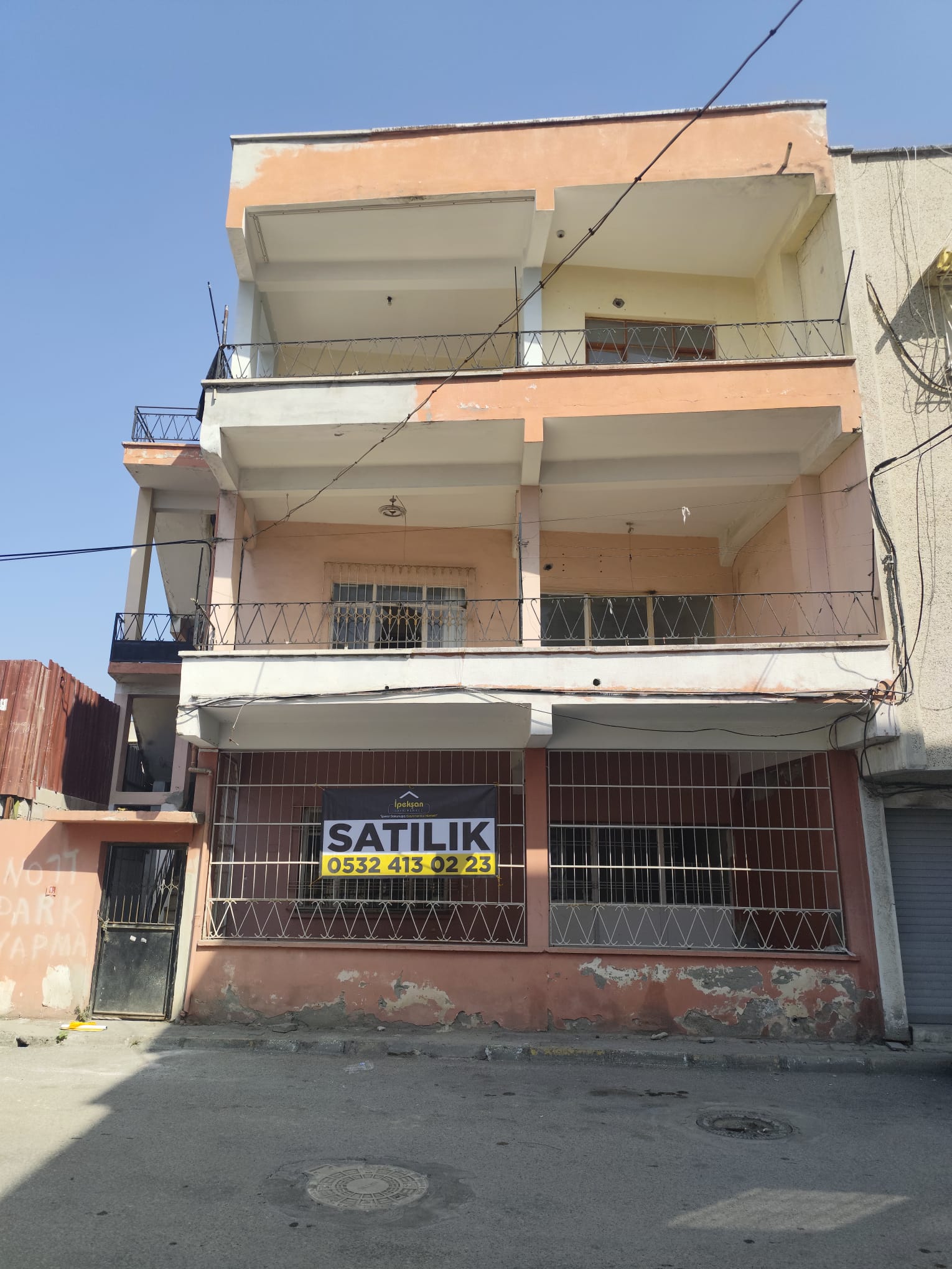 SATILIK Muradiye mah KOMPLE BİNA 